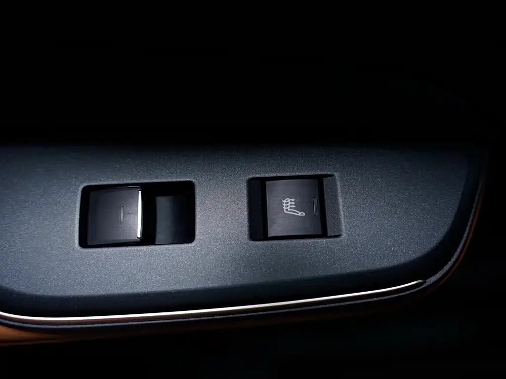 TOYOTA CROWN SPORTCROSS