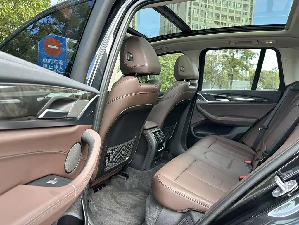 BMW X3 — миниатюра 6