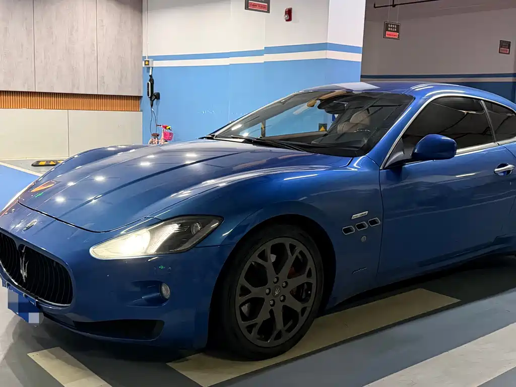 Купить Maserati GranTurismo