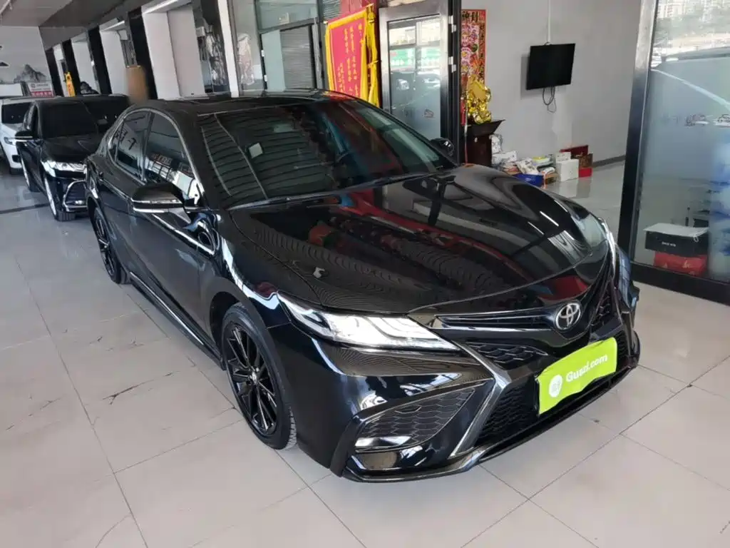 Toyota Camry — миниатюра 4