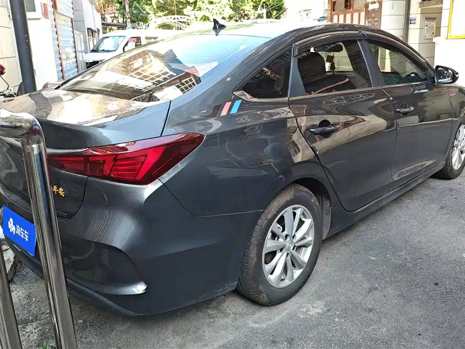 Changan Eado 2025 PLUS 1.5L MT Luxury