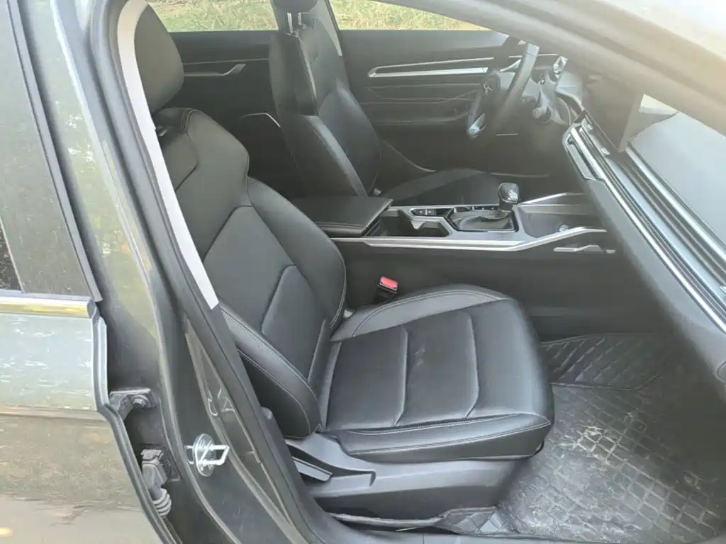 Geely Emgrand — миниатюра 25