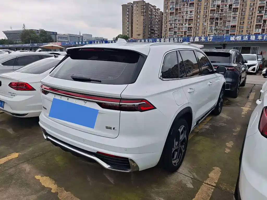 Geely Xingyue L — миниатюра 16