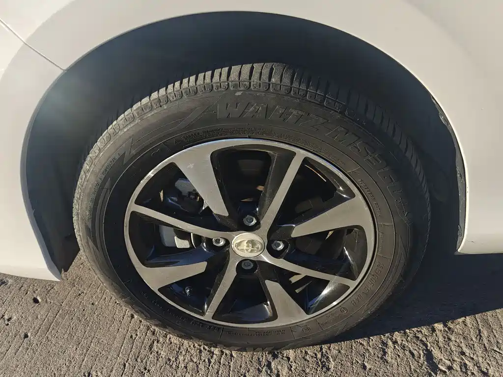 TOYOTA YARIS L ZHIXUAN