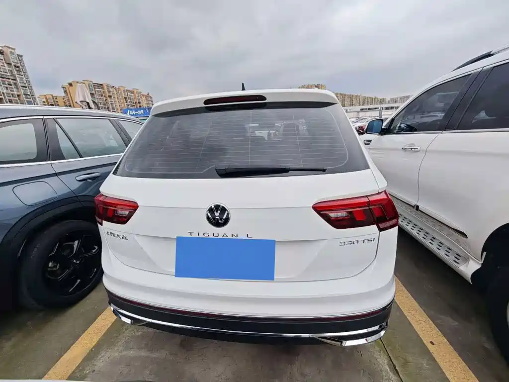 Volkswagen Tiguan L — миниатюра 15