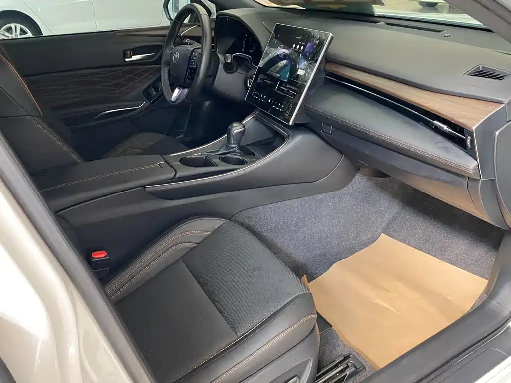Toyota Avalon — миниатюра 12