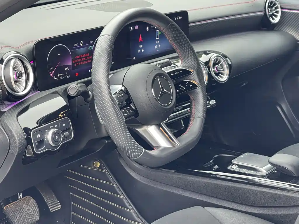 Mercedes-Benz A-Class — миниатюра 8