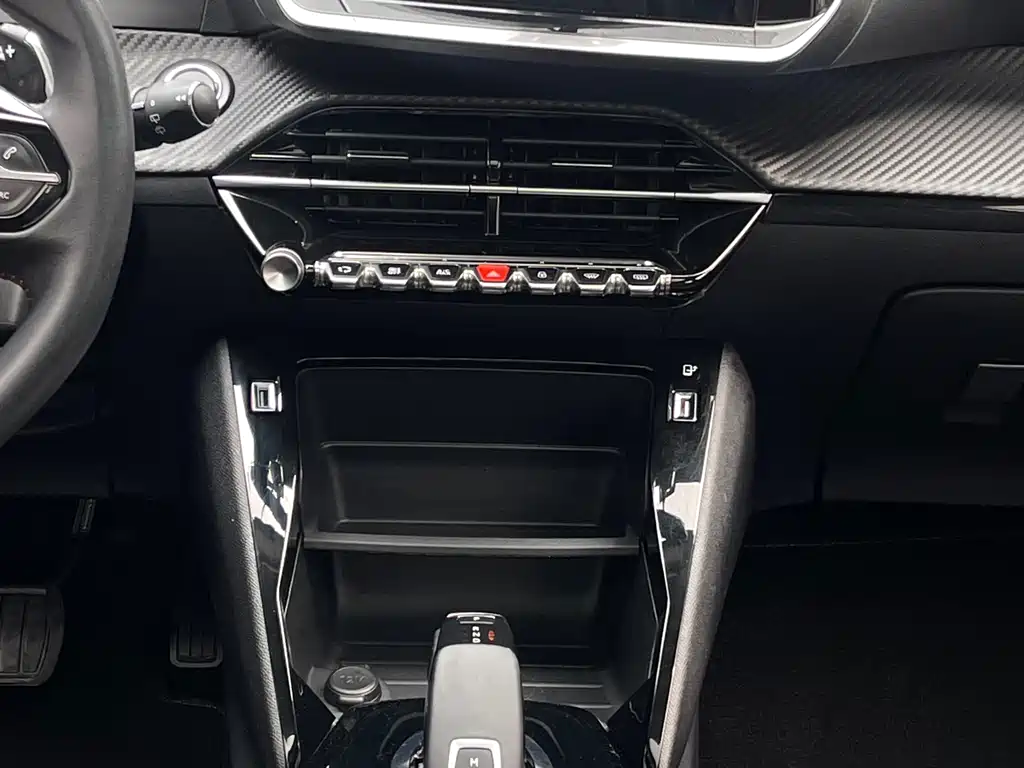 Peugeot 2008 230THP THE ONE, фото 7
