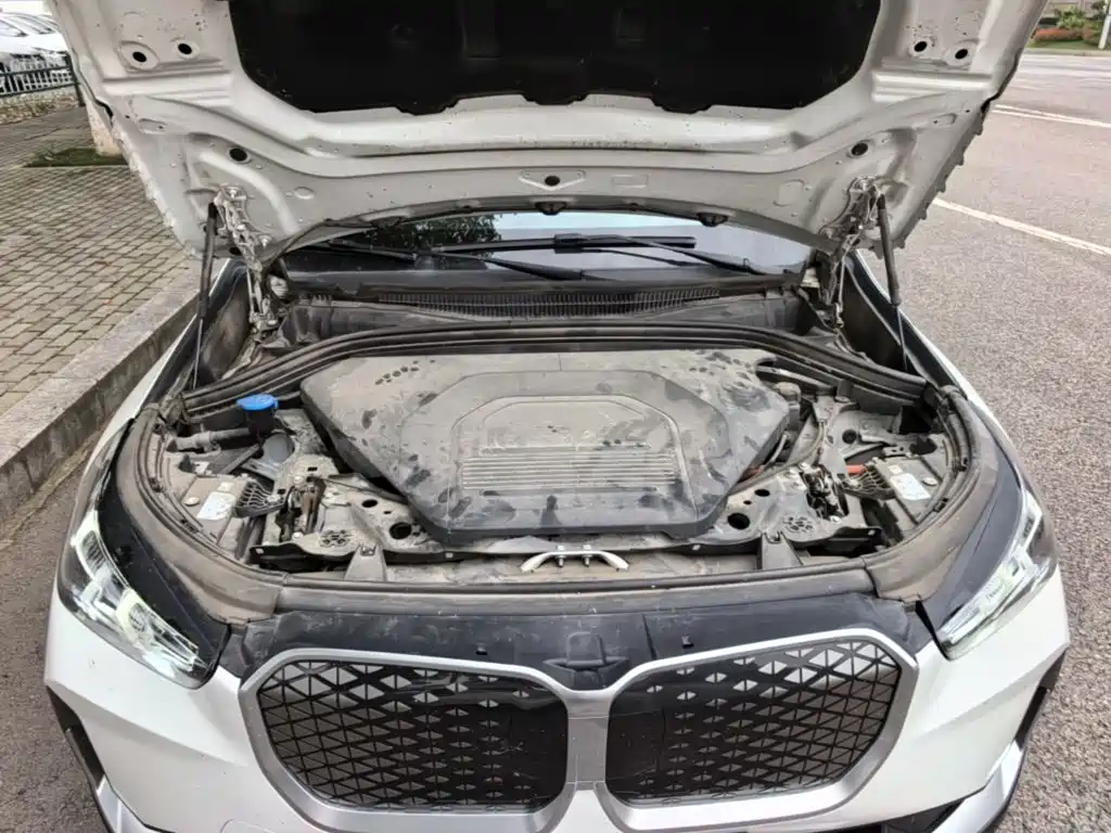 BMW iX1 — миниатюра 20