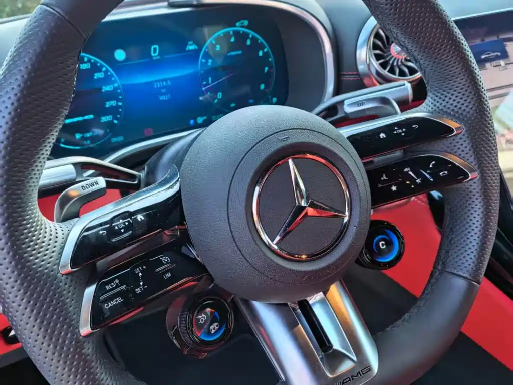 Mercedes-Benz AMG GT — миниатюра 9