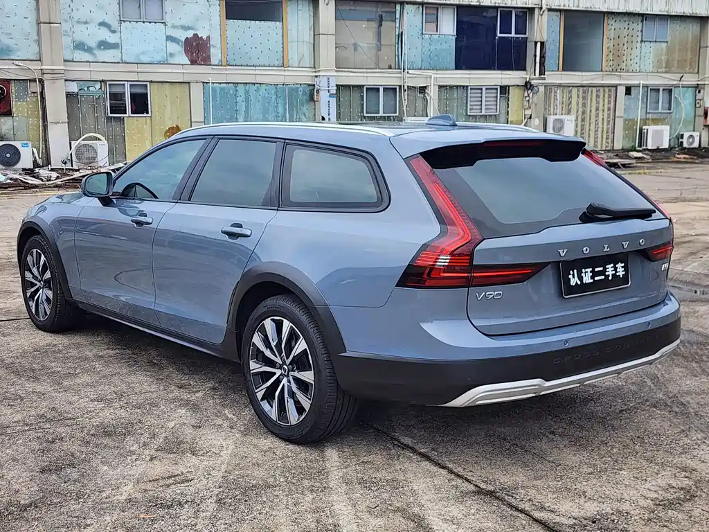 Volvo V90 — миниатюра 12