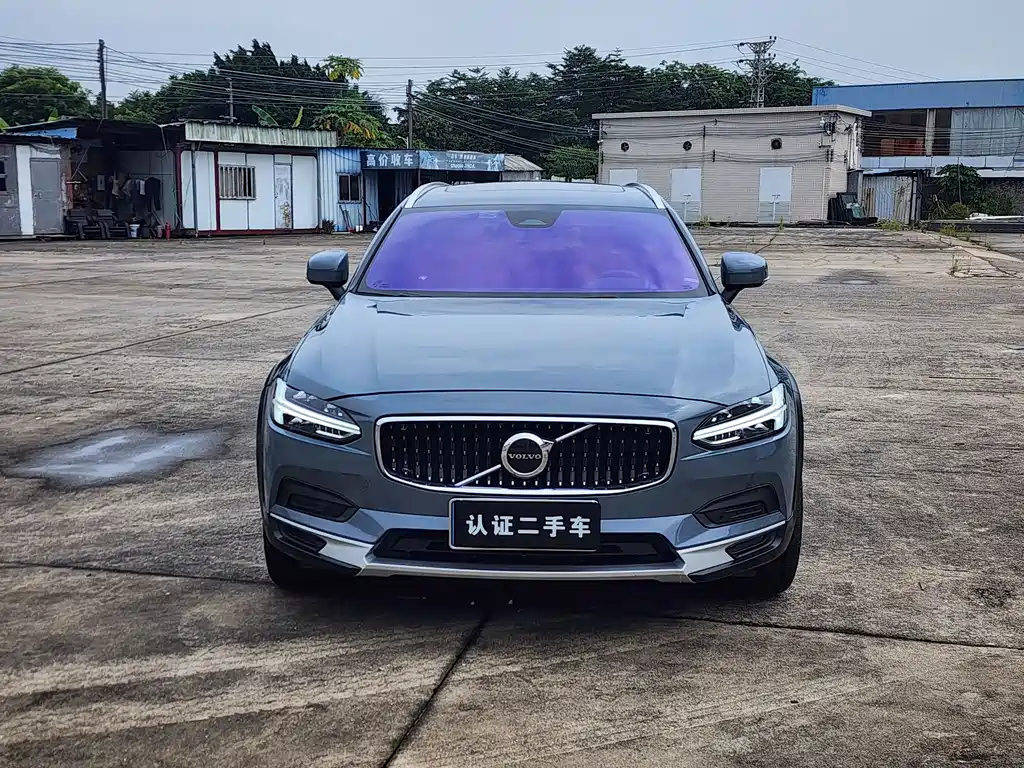 Volvo V90 — миниатюра 2