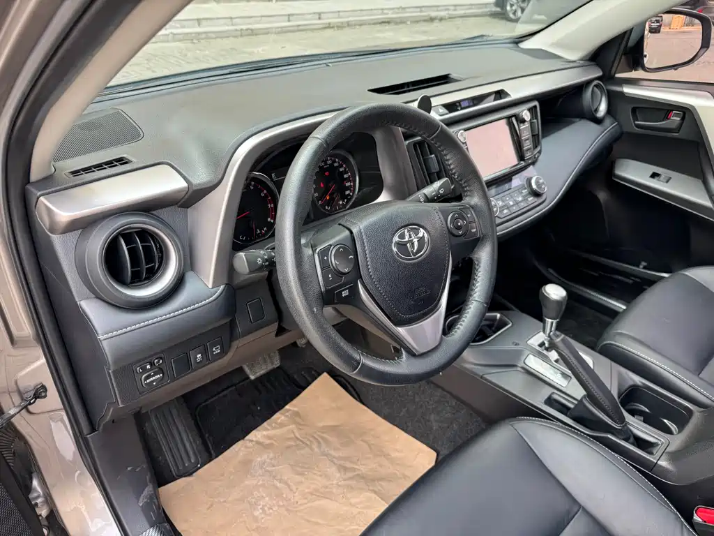 Toyota RAV4 — фотографии объявления, Фото 20