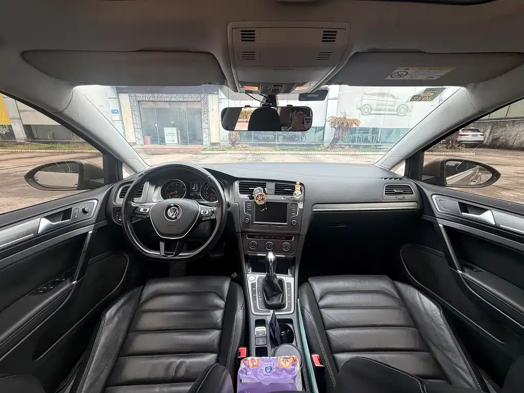Volkswagen Golf — миниатюра 8
