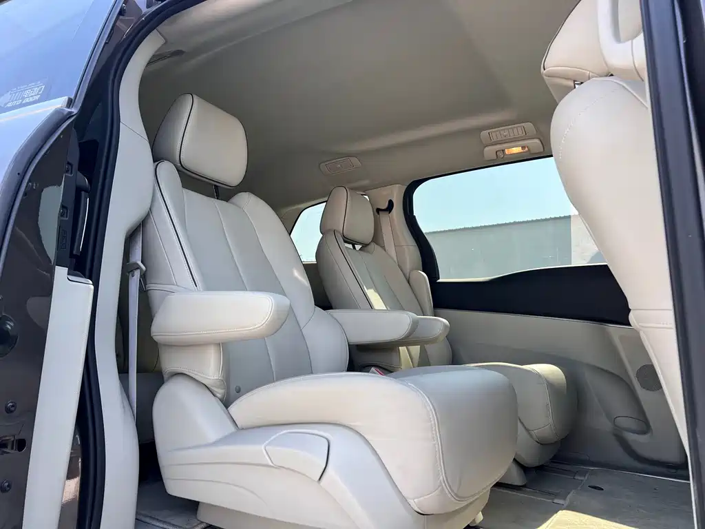 Buick GL8 — миниатюра 15