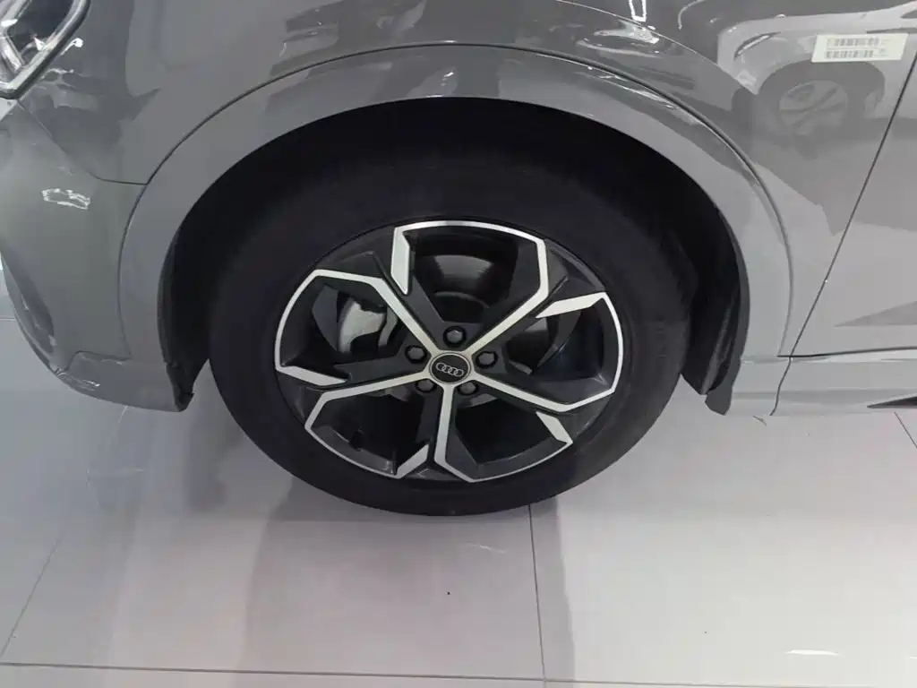 Audi Q3 Sportback — миниатюра 23