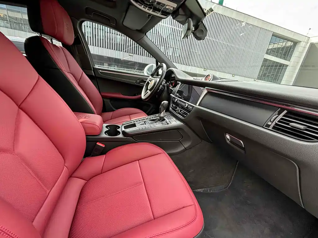 Porsche Macan — миниатюра 6