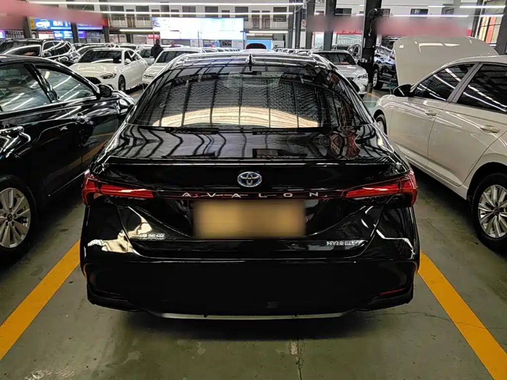 Toyota Avalon — миниатюра 6