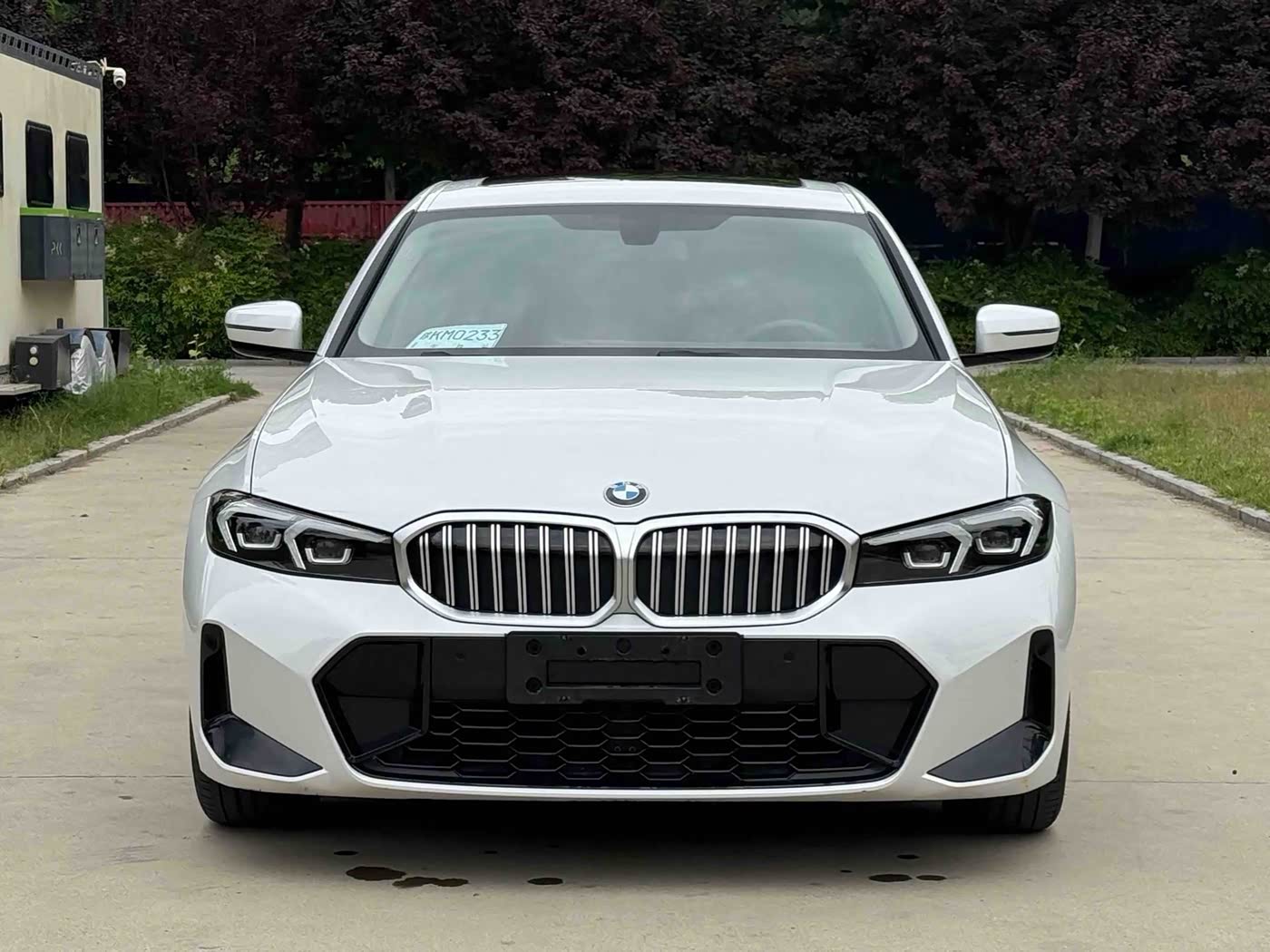 BMW 3 Series 2.0 л 2024 г. Белый, пробег 40000 км