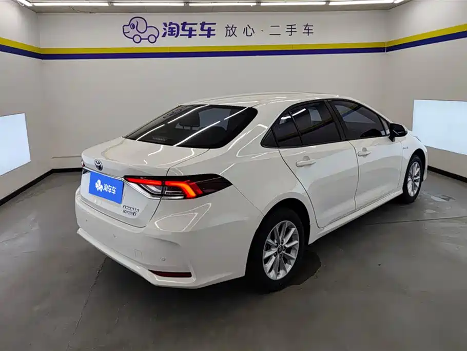Toyota Corolla 2021 1.8L E-CVT Elite