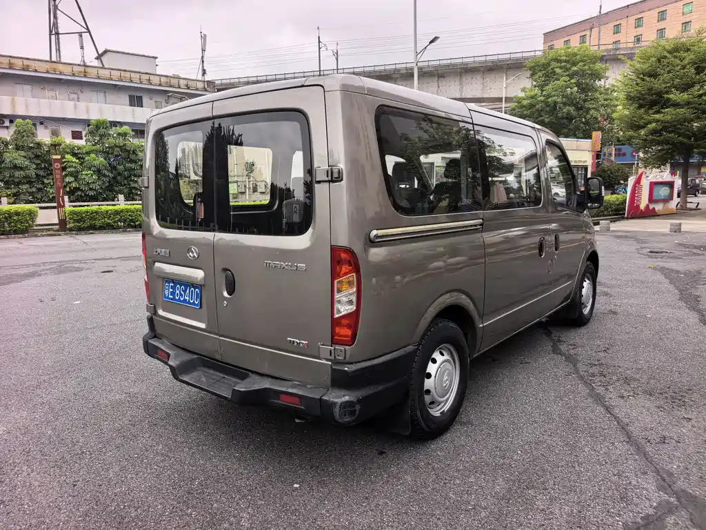 MAXUS V80 — миниатюра 6