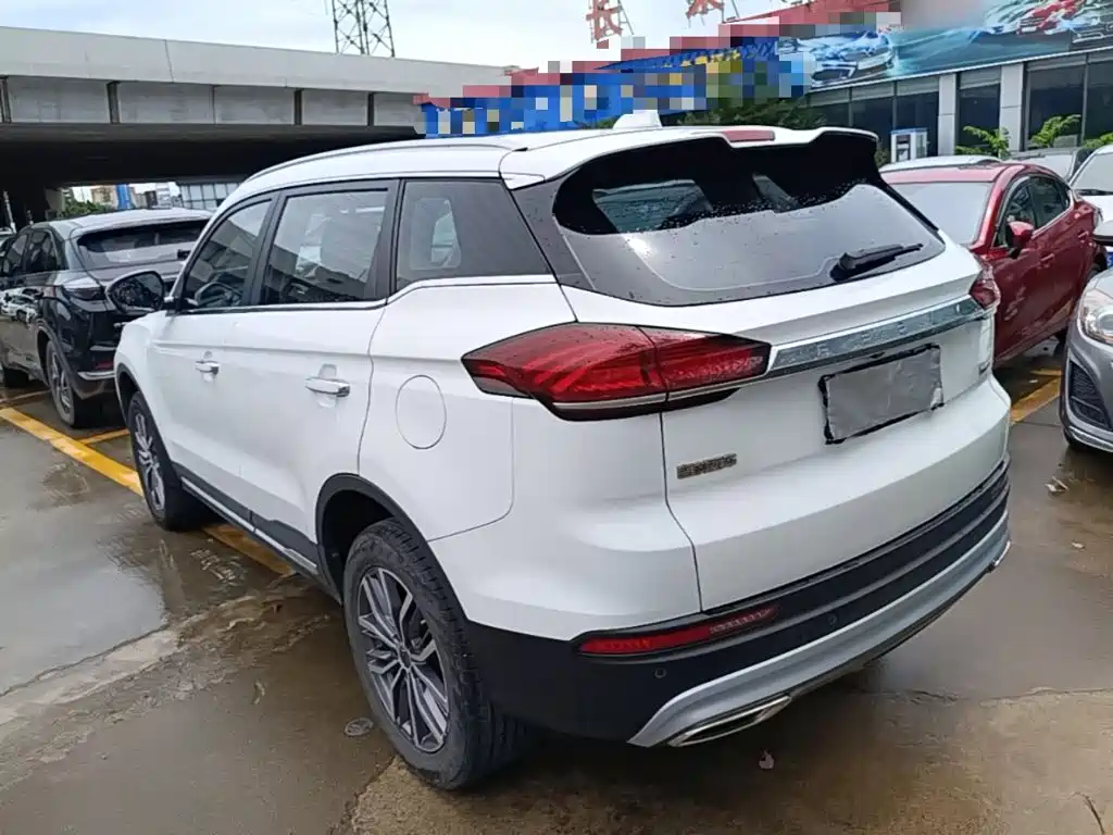 Geely Boyue — миниатюра 5
