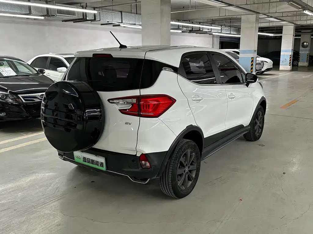 BYD Yuan EV — миниатюра 6