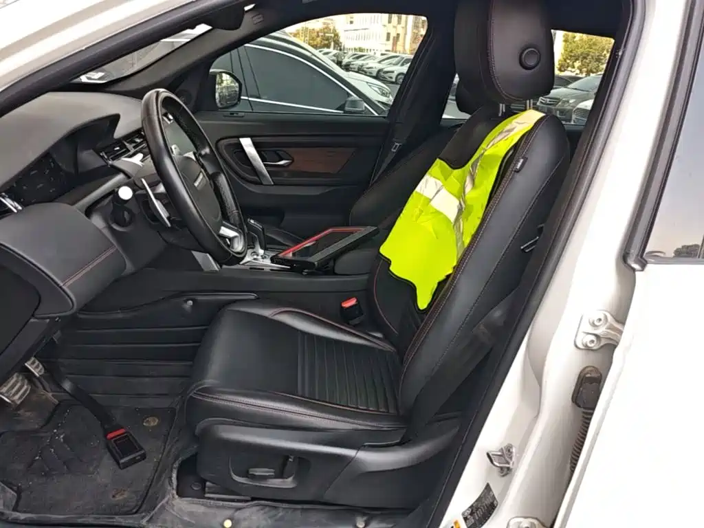 Land Rover Discovery Sport — миниатюра 15