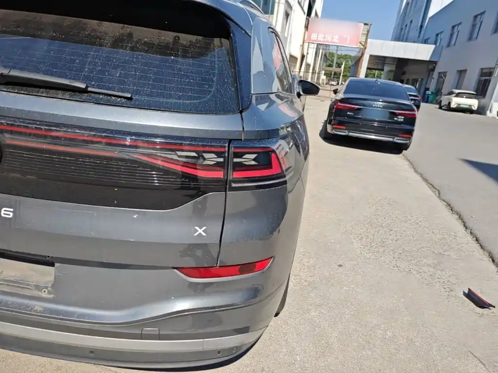 Volkswagen ID.6 X — миниатюра 8