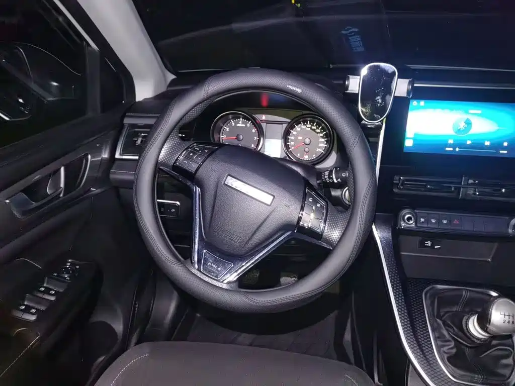 Haval M6 — миниатюра 6