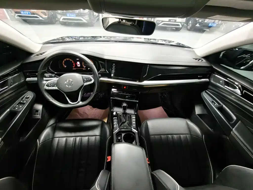 Volkswagen Passat 2022 330TSI Elite