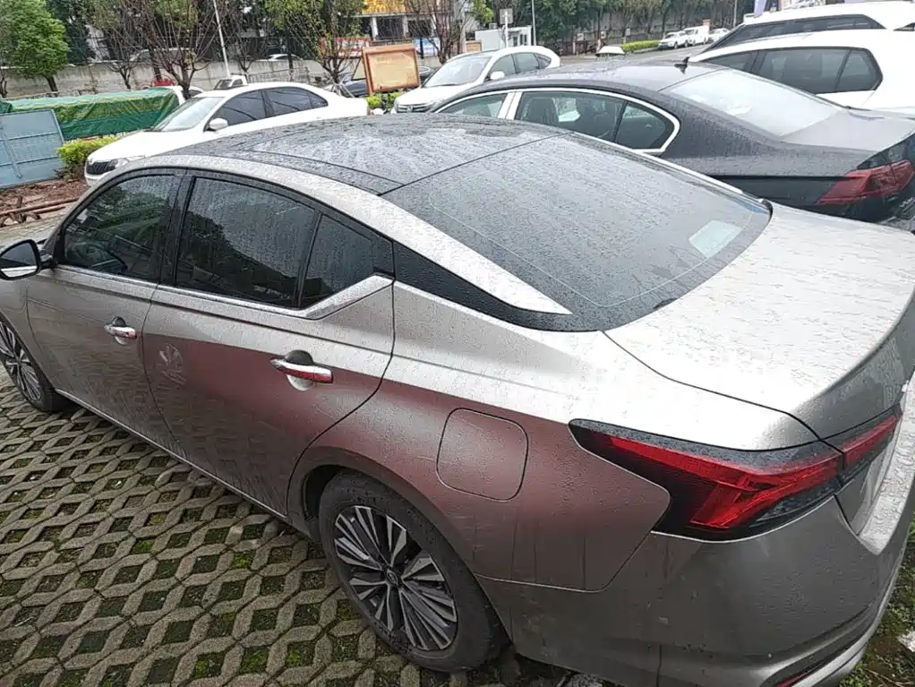 Nissan Teana — миниатюра 5