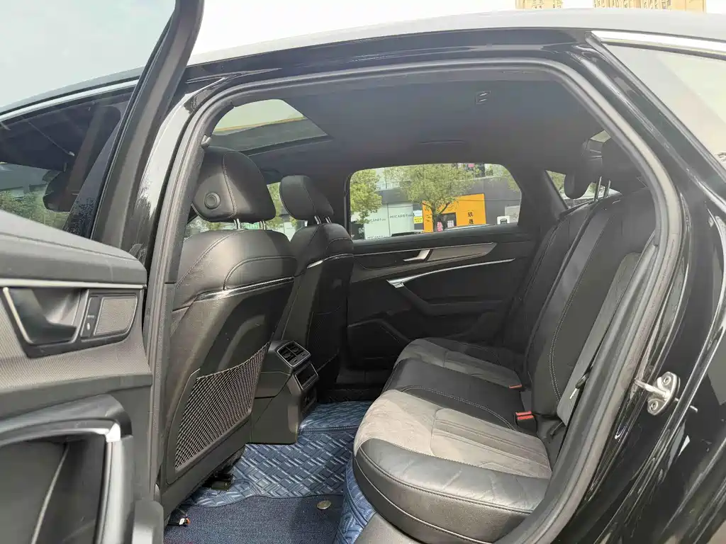 Audi A6L — миниатюра 6