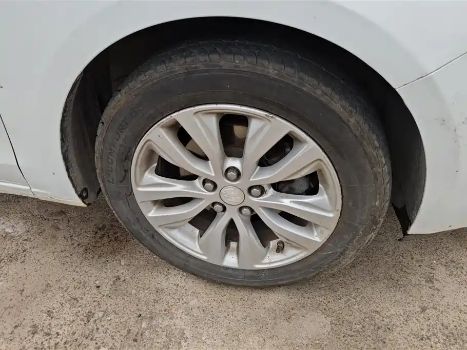 Buick Excelle 2018 15T DCT Elite V