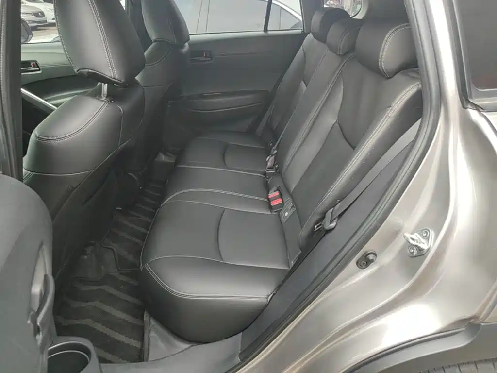 Toyota Corolla Cross — миниатюра 17