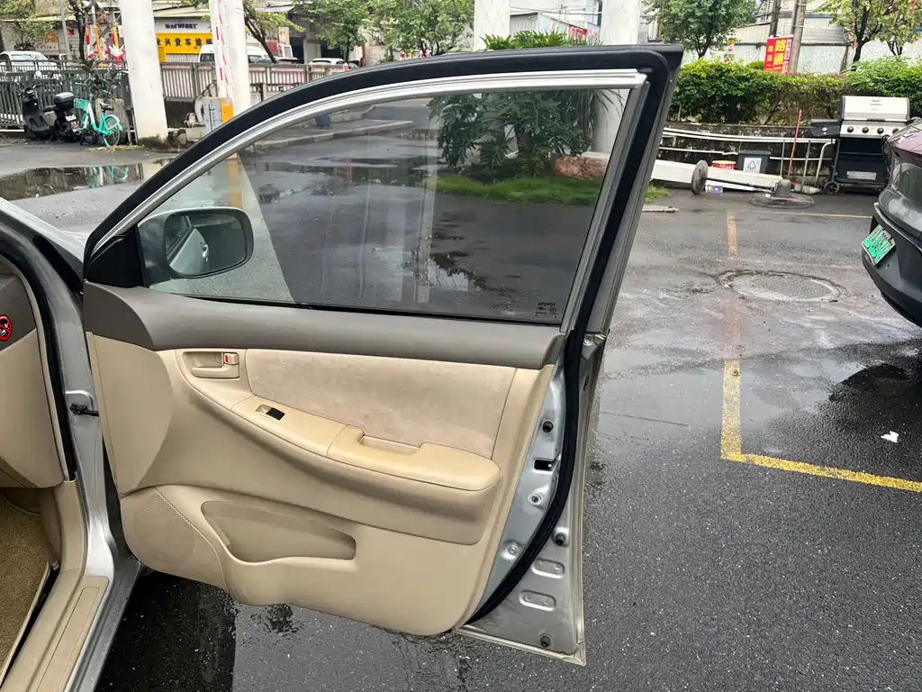 Toyota Corolla — миниатюра 16