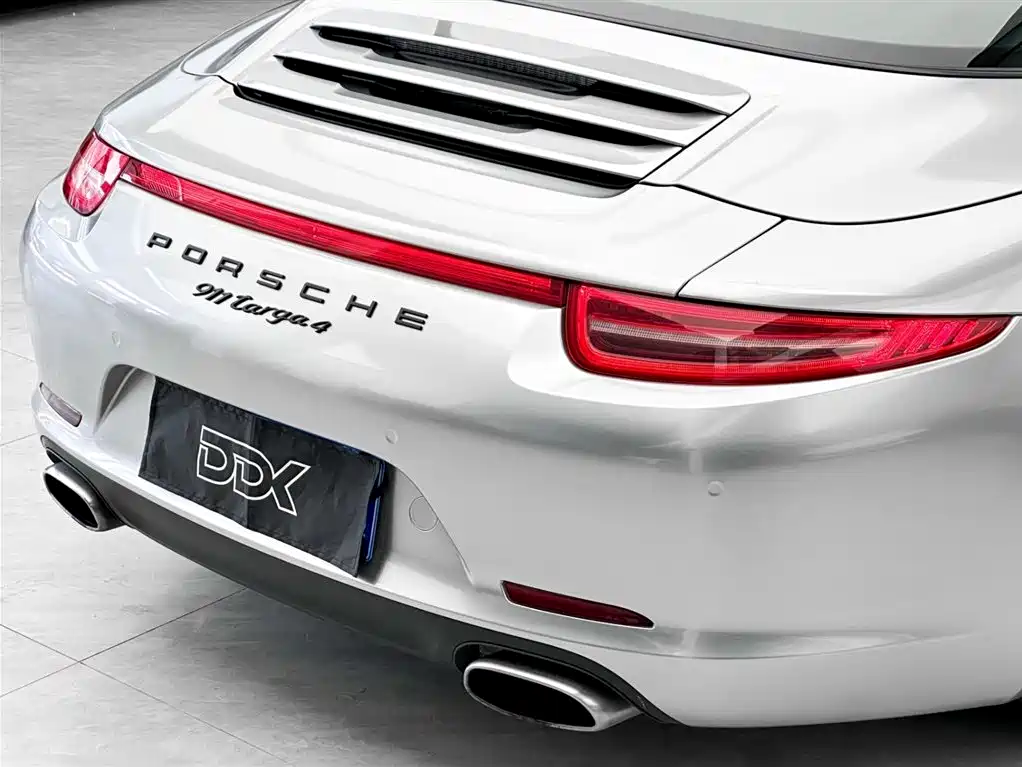 Porsche 911 2014 Targa 4 3.4L