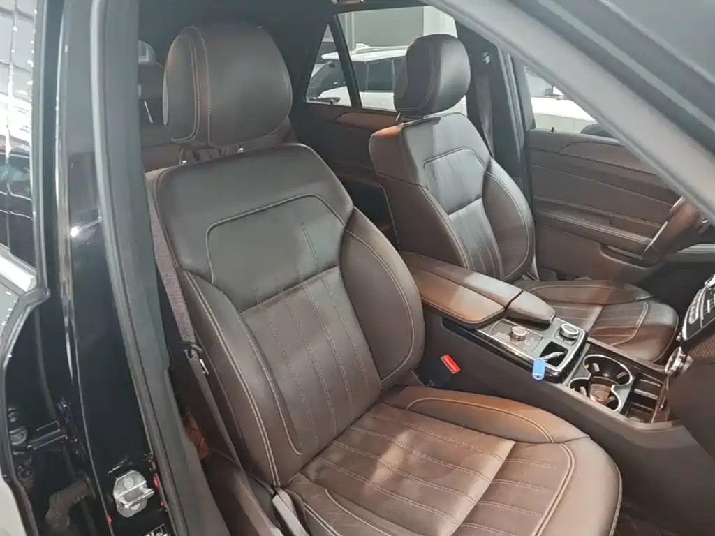 Mercedes-Benz GLE (Import) — миниатюра 25