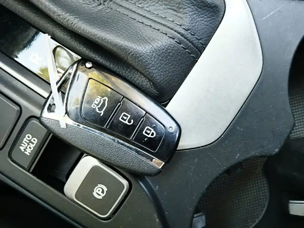 Hyundai Santa Fe — миниатюра 9
