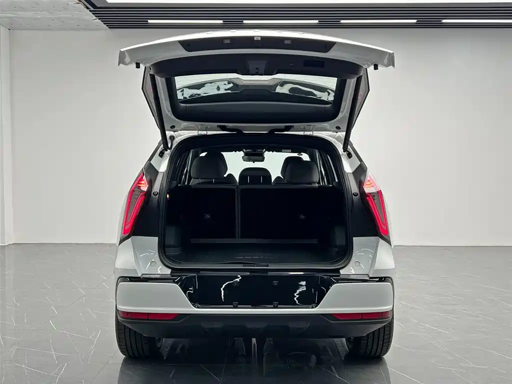Geely Boyue L L 2025 1.5TD DCT