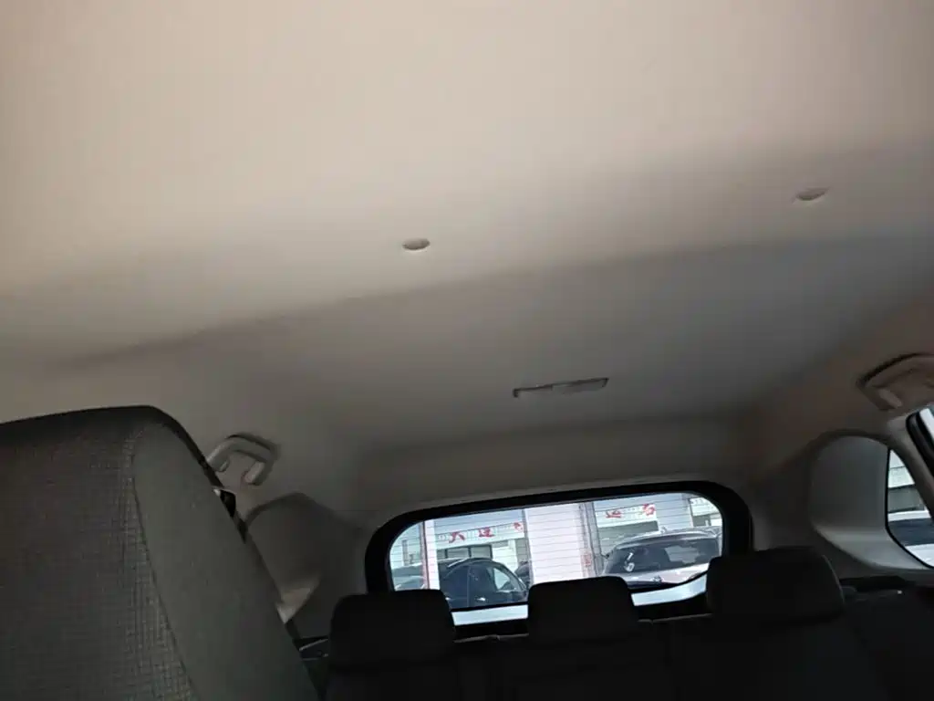 Toyota RAV4 — миниатюра 18