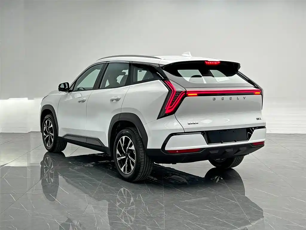 Geely Boyue L L 2025 1.5TD DCT