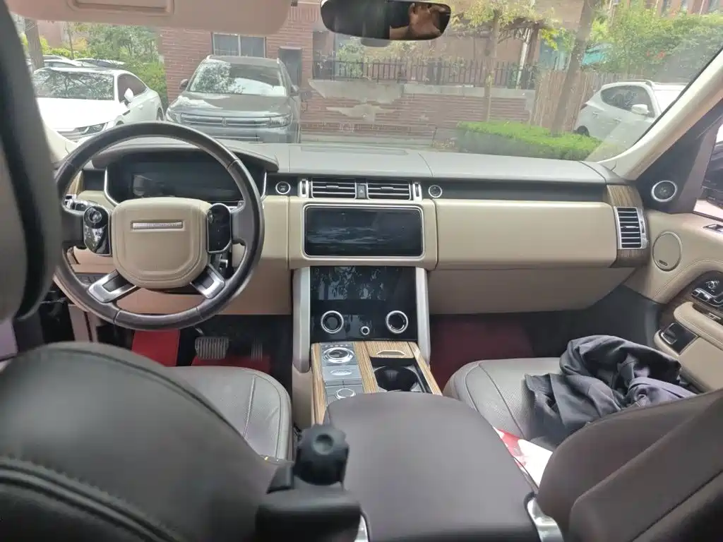 Land Rover Range Rover — миниатюра 13