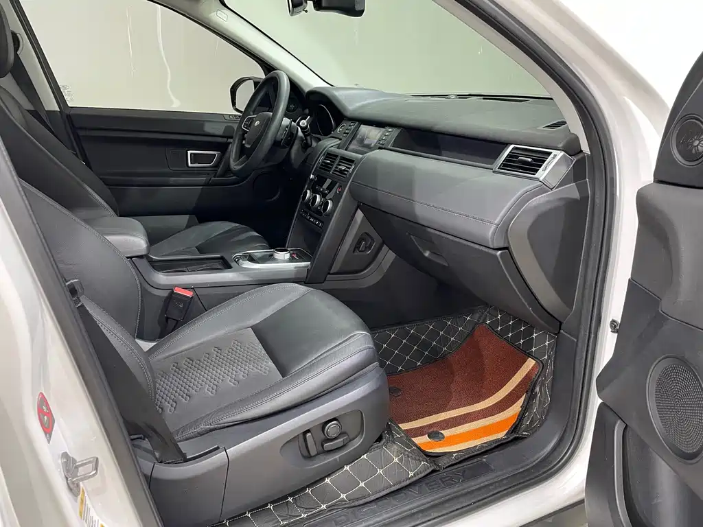 Land Rover Discovery Sport — миниатюра 21