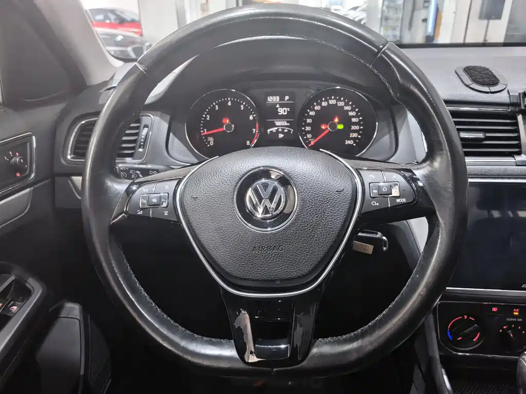 Volkswagen Gran Lavida — миниатюра 8