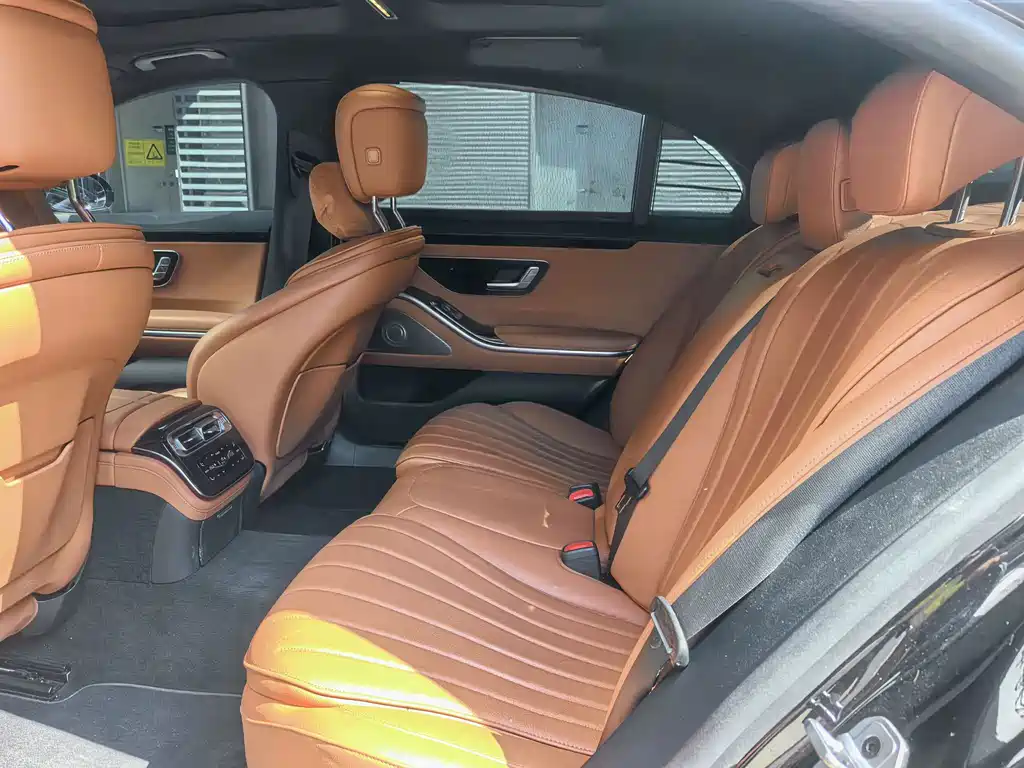 Mercedes-Benz S-Class — миниатюра 10