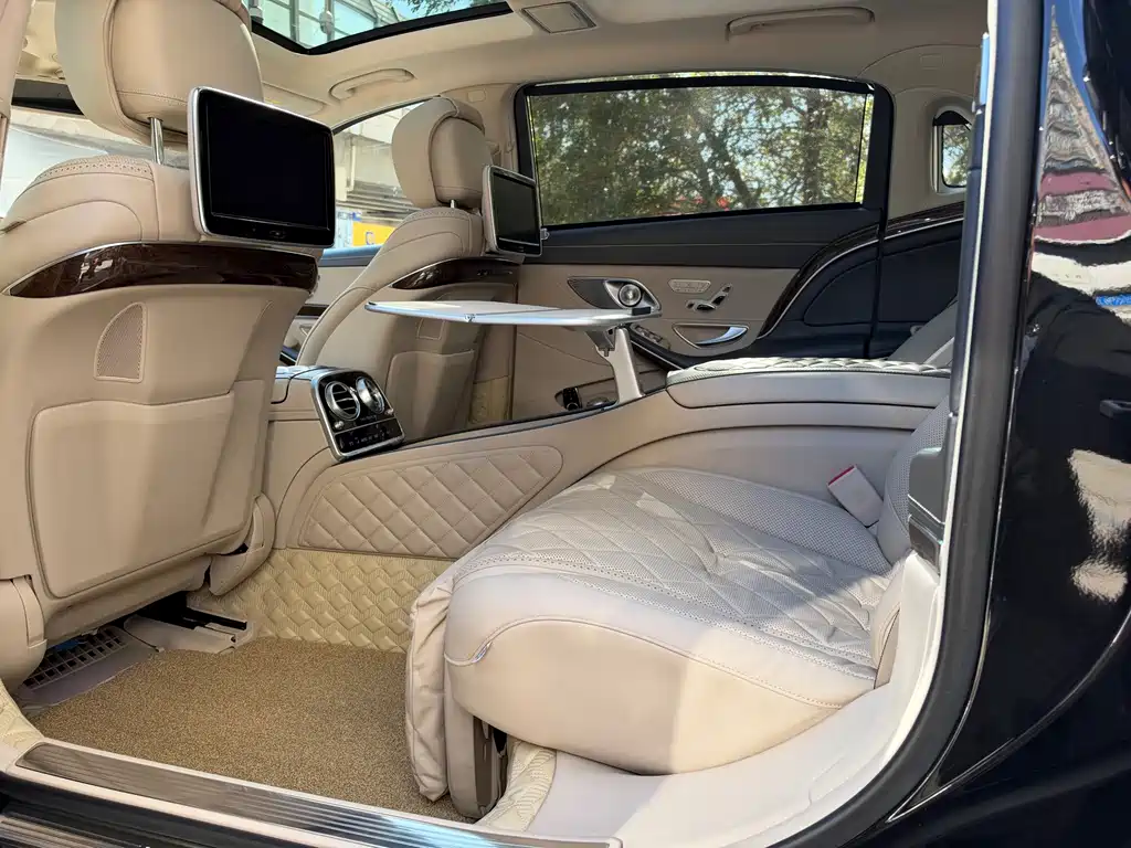 Mercedes-Benz S-Class — миниатюра 11