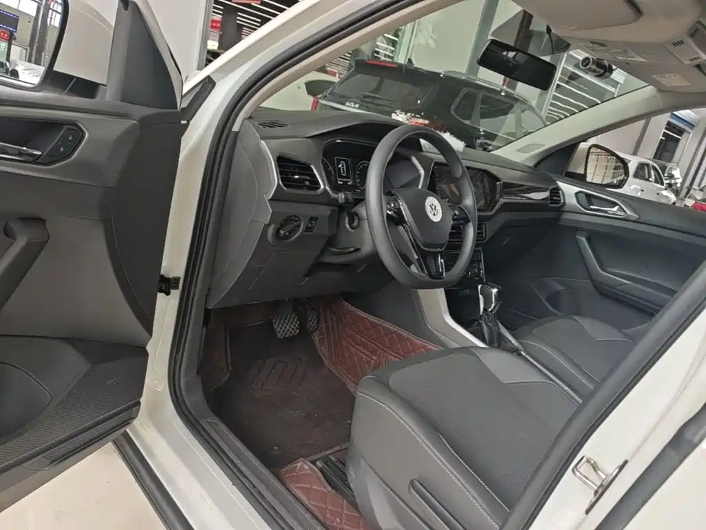 Volkswagen T-Cross — миниатюра 16