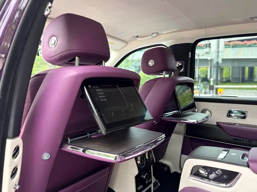 Rolls-Royce Cullinan — миниатюра 13