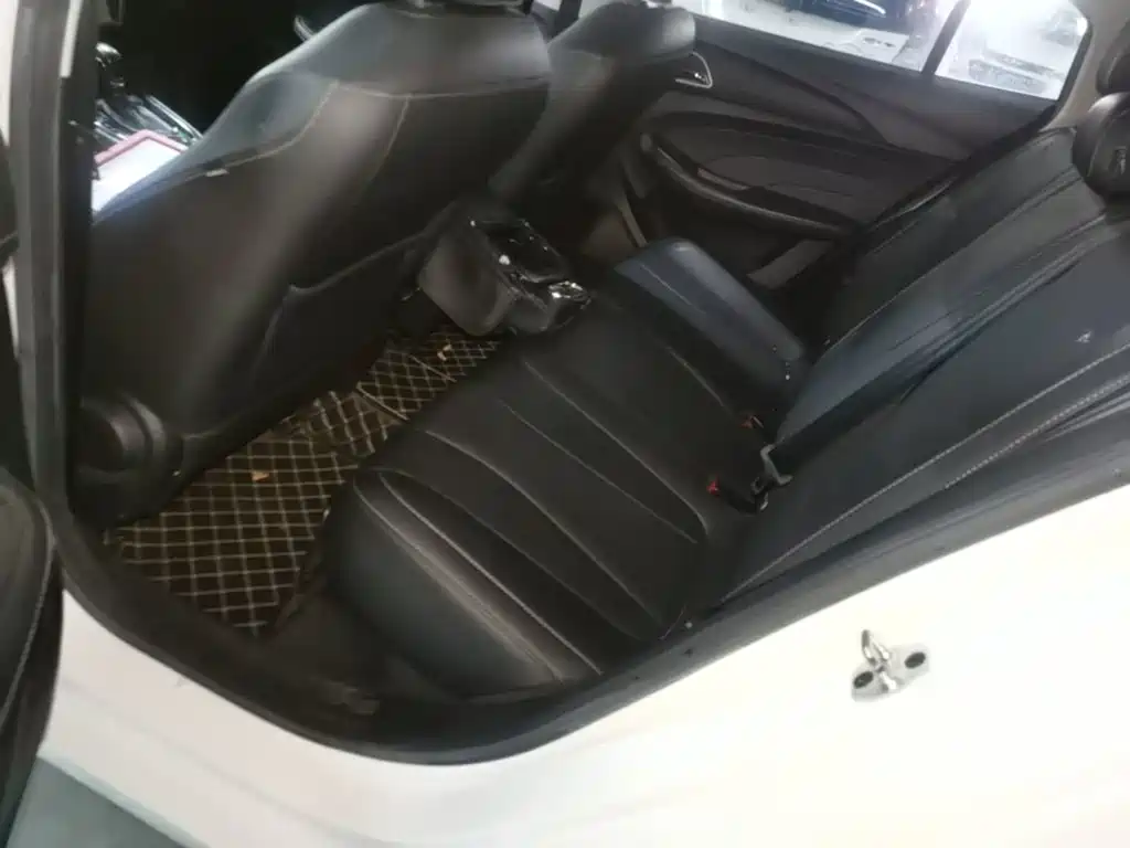 Roewe i5 — миниатюра 17